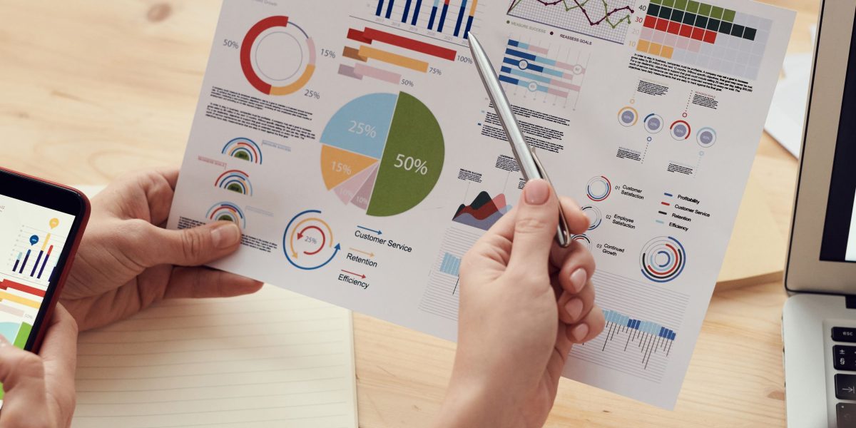 Visualizing and interpreting healthcare data to extract valuable insights and trends.